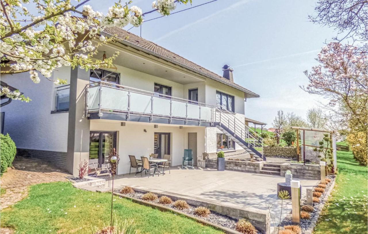Cozy Apartment In Koerperich-Obersgegen With Wifi Korperich Eksteriør billede